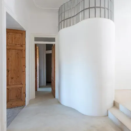 Vittorio Luxury Panoramic