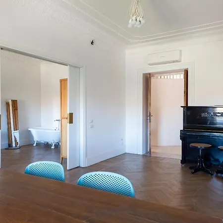 Vittorio Luxury Panoramic *