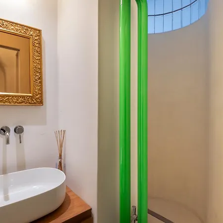 Vittorio Luxury Panoramic