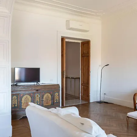 Vittorio Luxury Panoramic